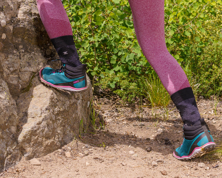 Wander Magazin: Barefoot hiking in the Scrambler Mid