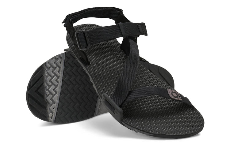 NTM-CBBK_Naboso-Trail_Coal-Black-Black_Pair1_2136_WEB