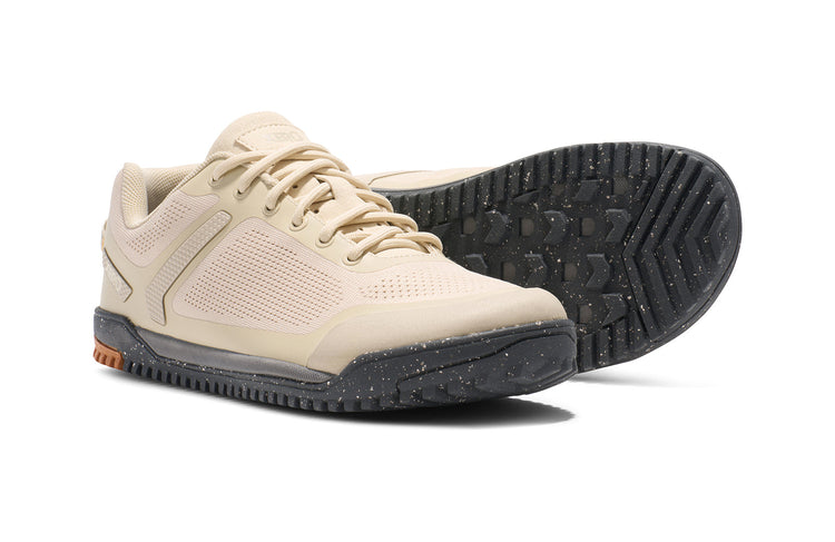 SBKW-FOGG_Ridgeway-Mesh-Low_Fog_Marketing-Pair_7989_WEB