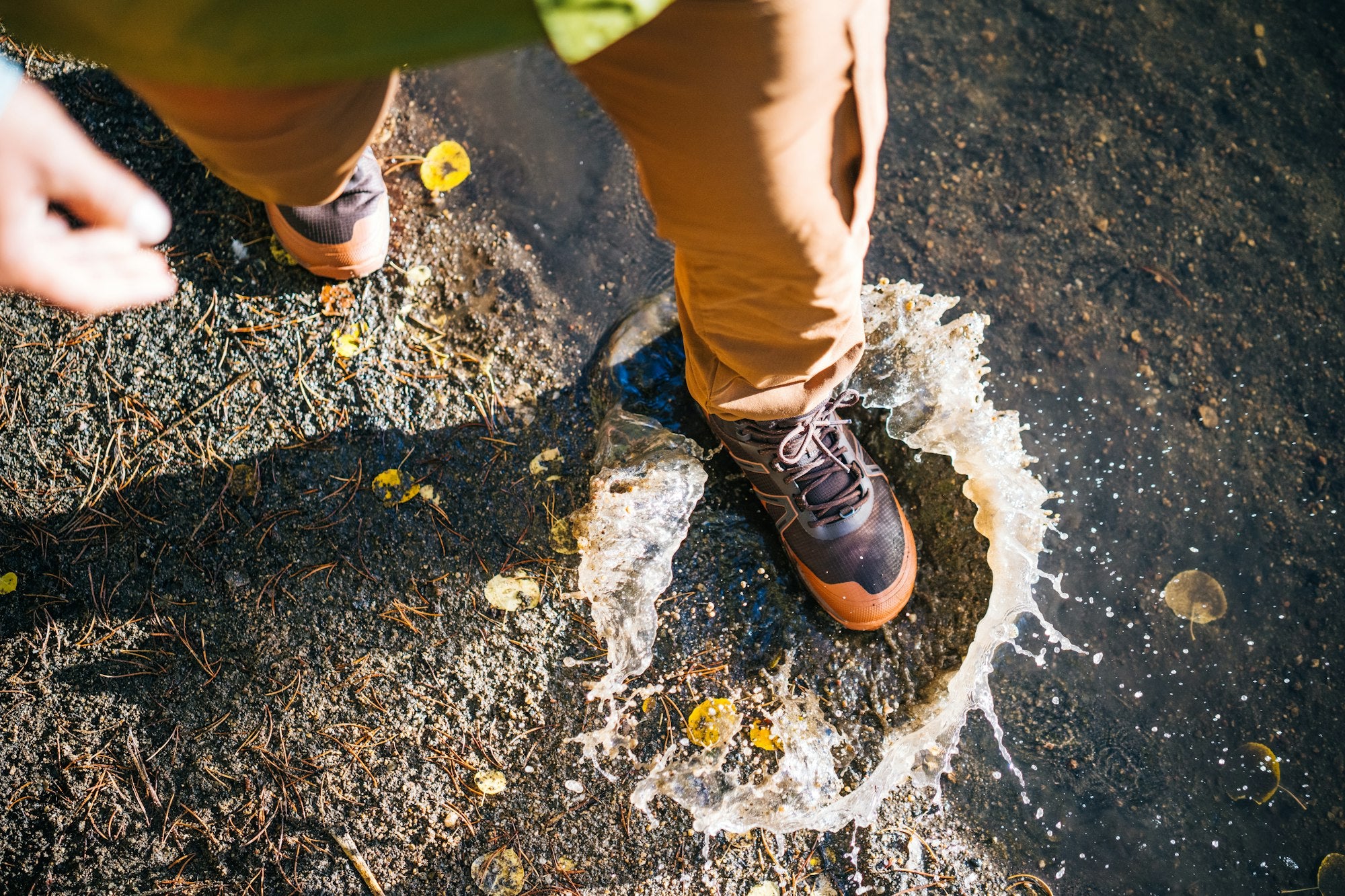 TMXM-JNMQ_Scrambler-Trail-Mid-WP_Java-Brown-Mocha-Bisque_SS25_11