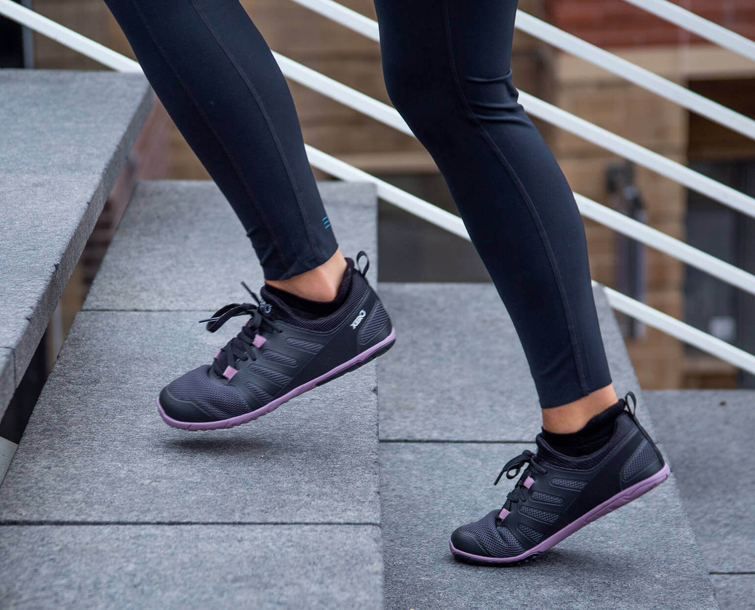 FRW-BEB_Forza-Runner_Black-Elderberry_Denver_8324_HR