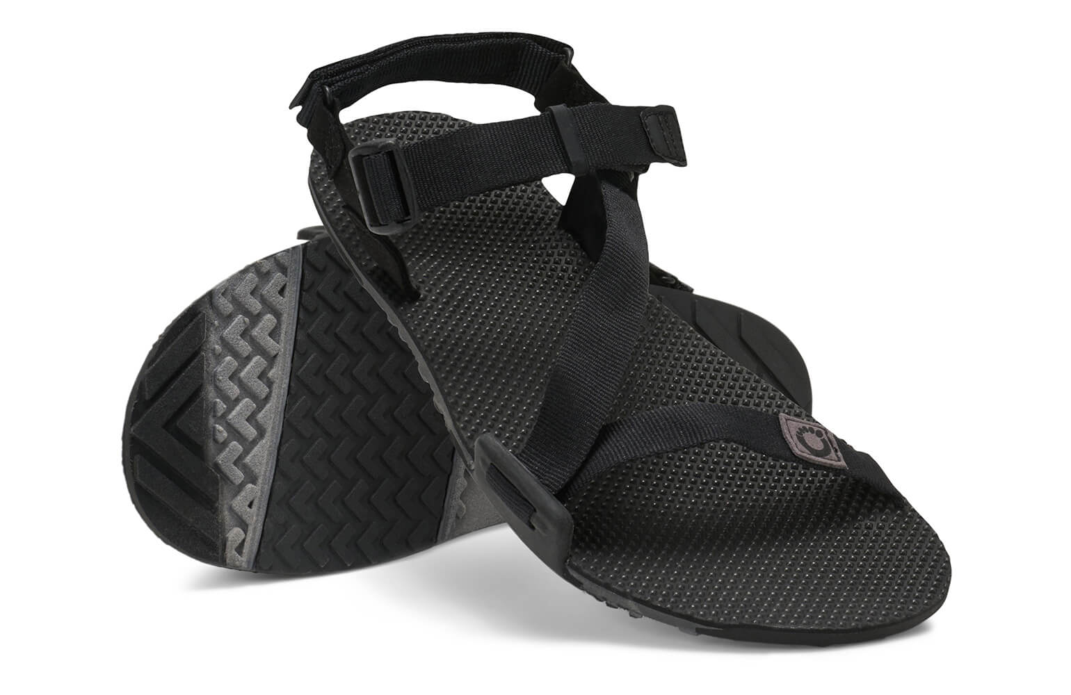 NTM-CBBK_Naboso-Trail_Coal-Black-Black_Pair1_2136_WEB